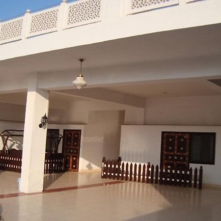 Hotel Dawat Palace Agra  Exterior photo